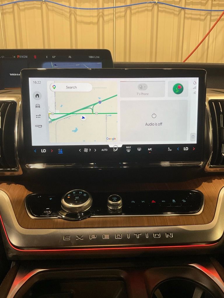 Used 2025 Ford Expedition King Ranch image 20