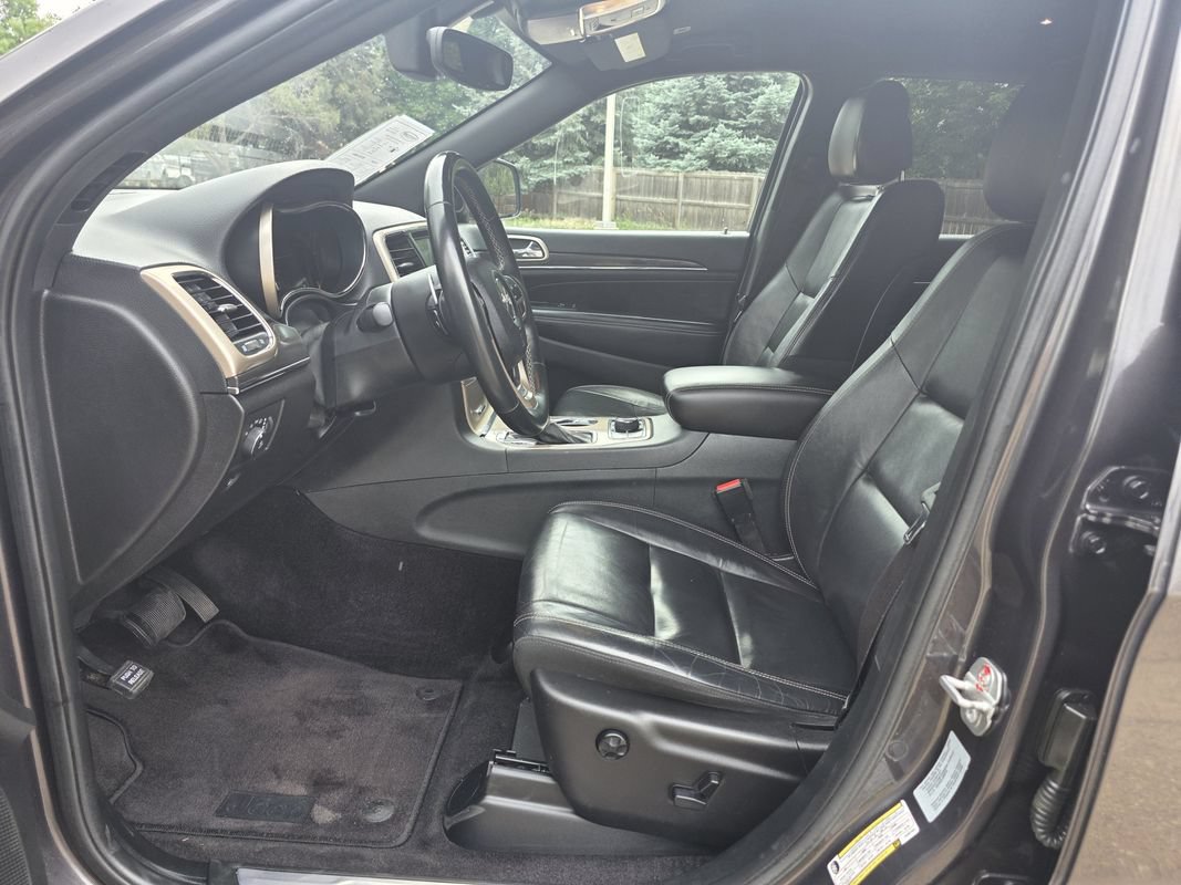 Used 2017 Jeep Grand Cherokee Limited AWD/4WD image 15