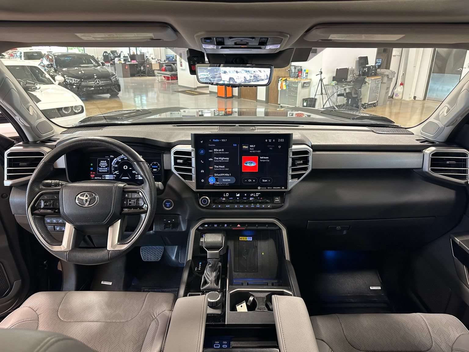 Used 2024 Toyota Tundra Limited AWD/4WD image 17