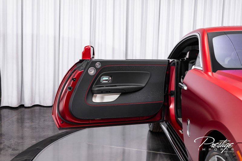 Used 2024 Rolls-Royce Spectre w/ Spectre Launch Package image 36