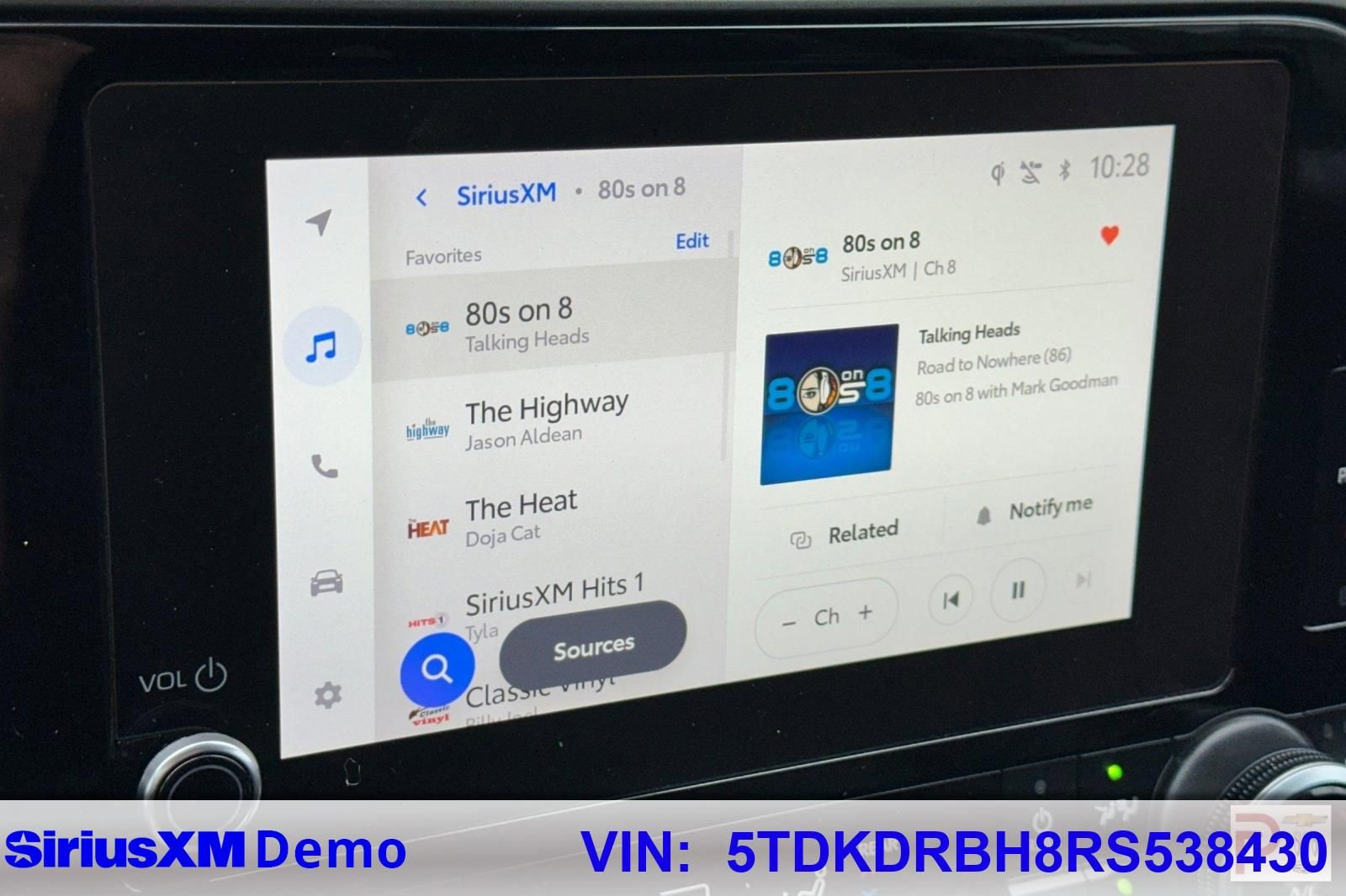 Used 2024 Toyota Highlander XLE image 38