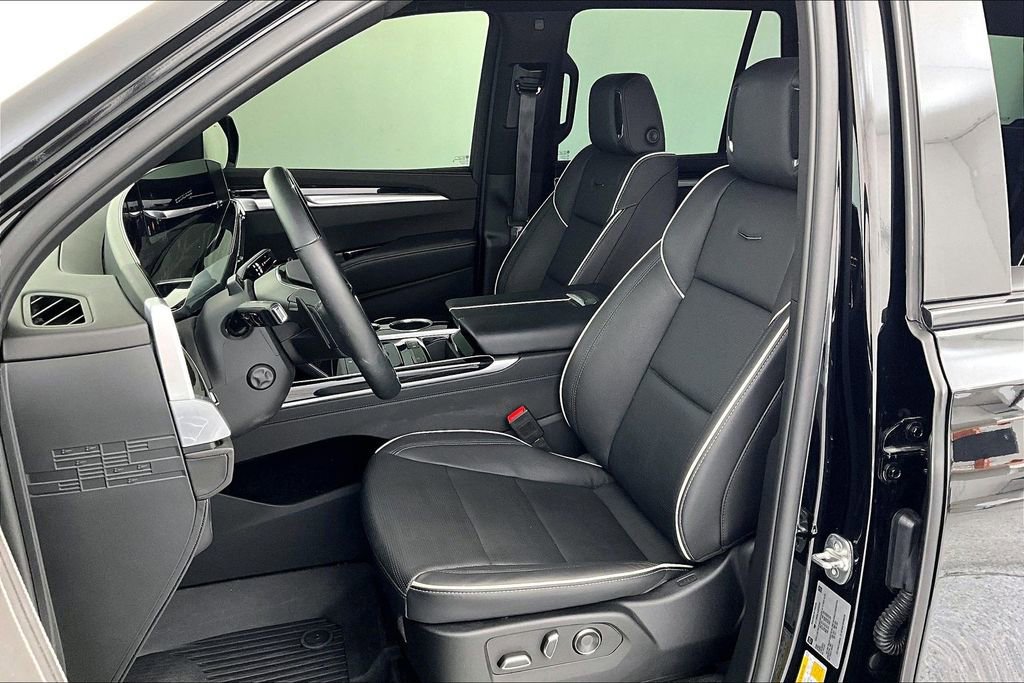 Used 2025 Cadillac Escalade Sport w/ Touring Package image 30