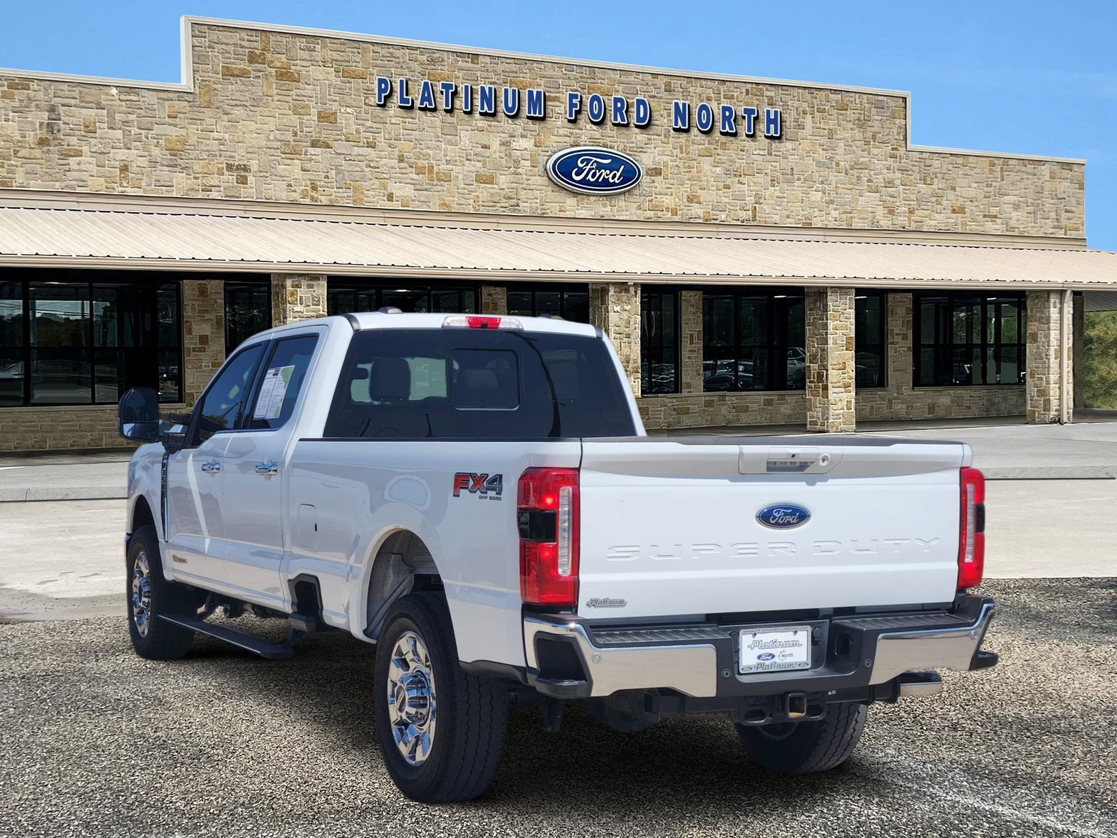 Used 2024 Ford F350 Lariat w/ Lariat Ultimate Package AWD/4WD image 4