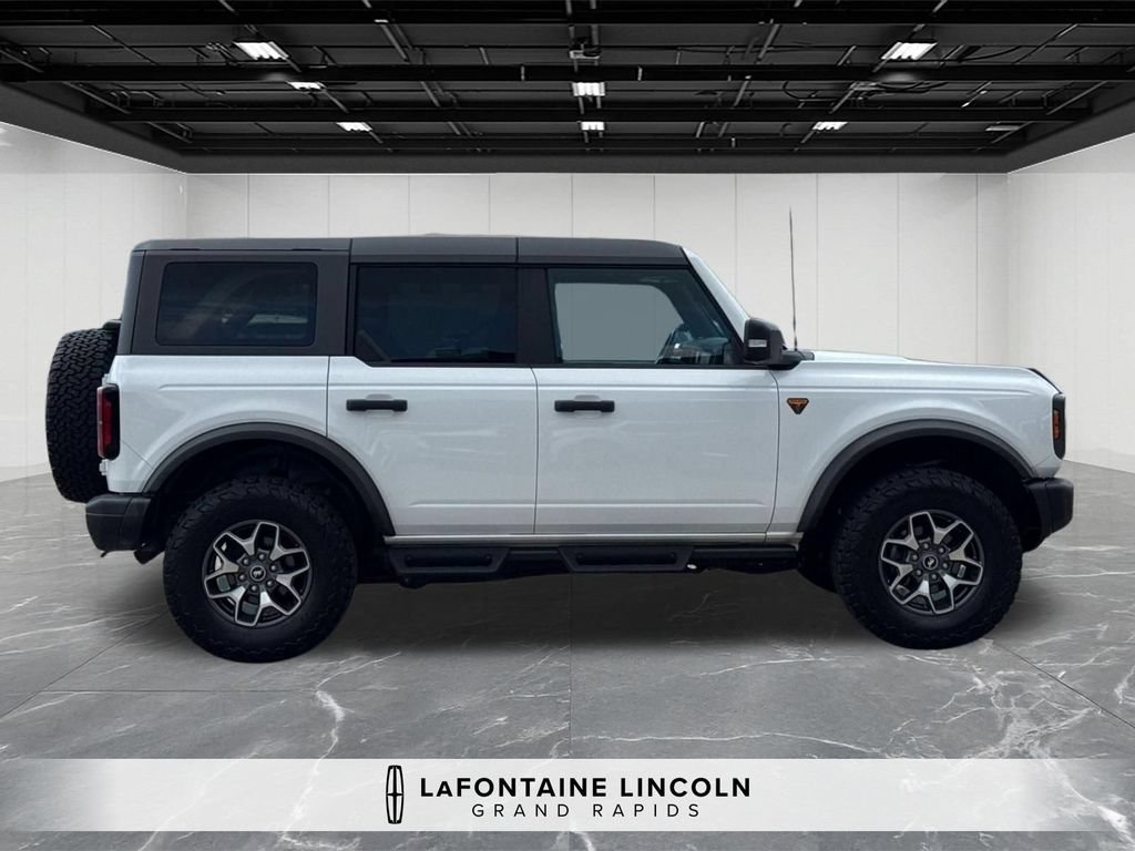 Used 2023 Ford Bronco Badlands AWD/4WD image 6