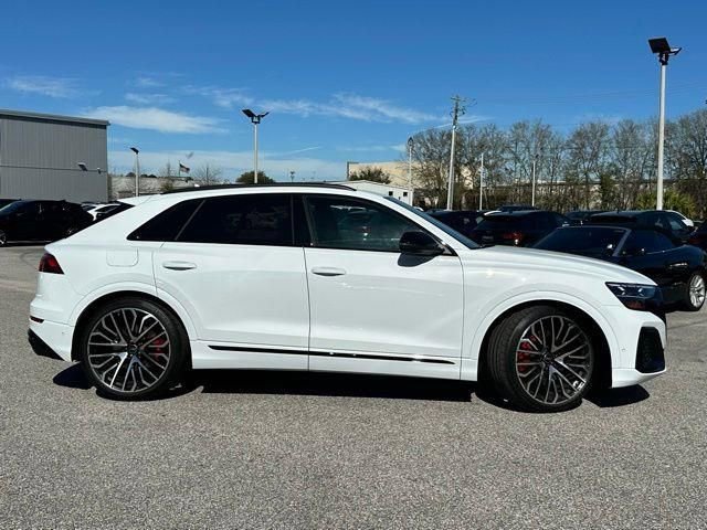 New 2026 Audi SQ8 Prestige image 5