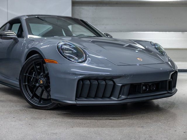 Used 2025 Porsche 911 Carrera 4 GTS image 13