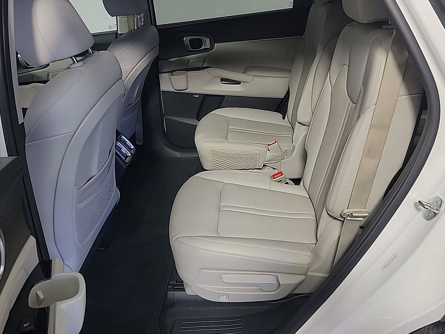 Certified 2023 Kia Sorento SX Prestige AWD/4WD image 17