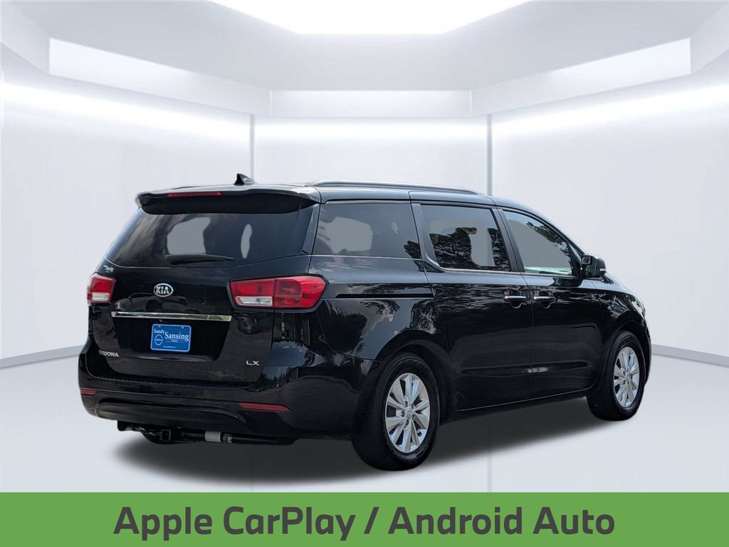 Used 2017 Kia Sedona LX w/ LX Essentials Premium Package FWD image 7