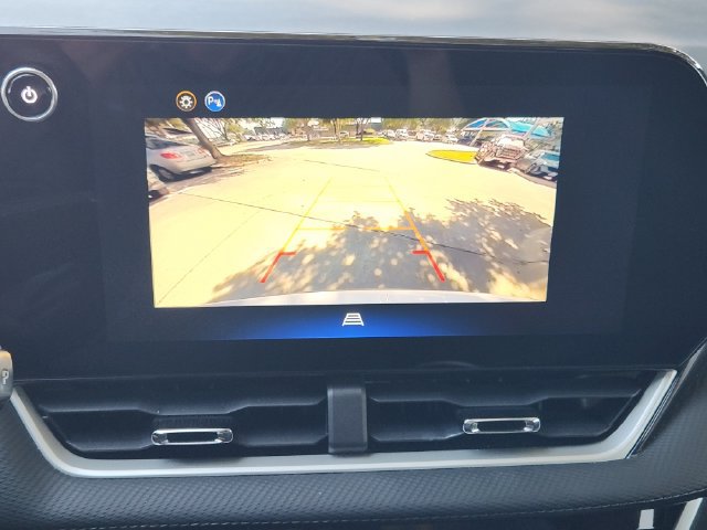 Used 2026 Chevrolet Equinox LT FWD image 6