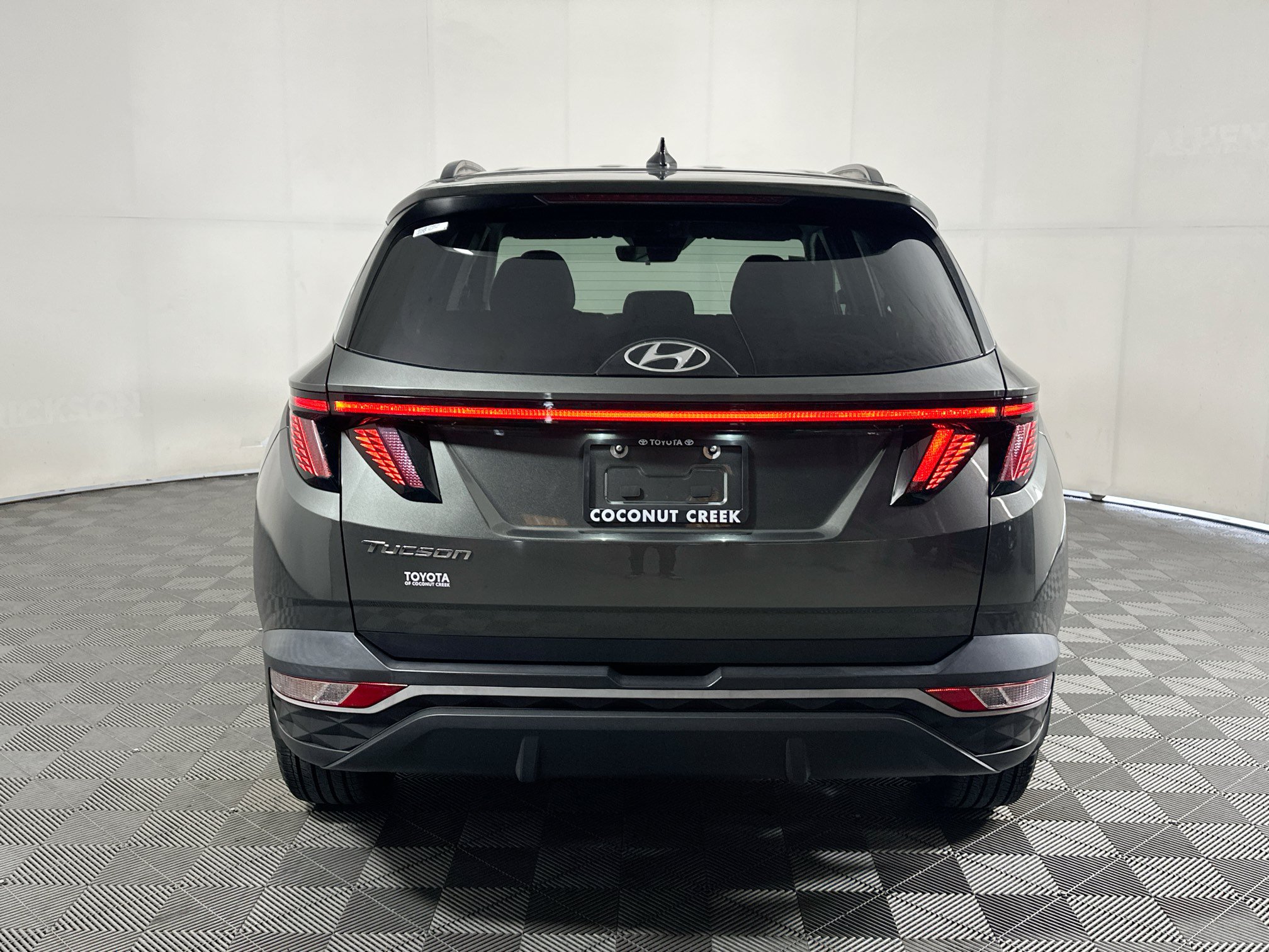 Used 2022 Hyundai Tucson SEL FWD image 4