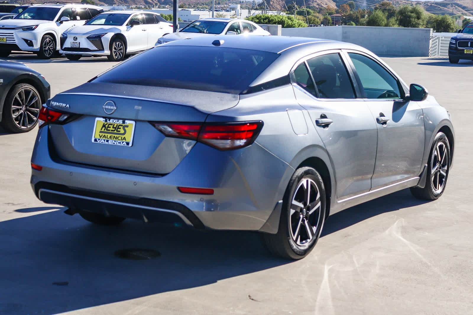 Used 2025 Nissan Sentra SV w/ All-Weather Package FWD image 4