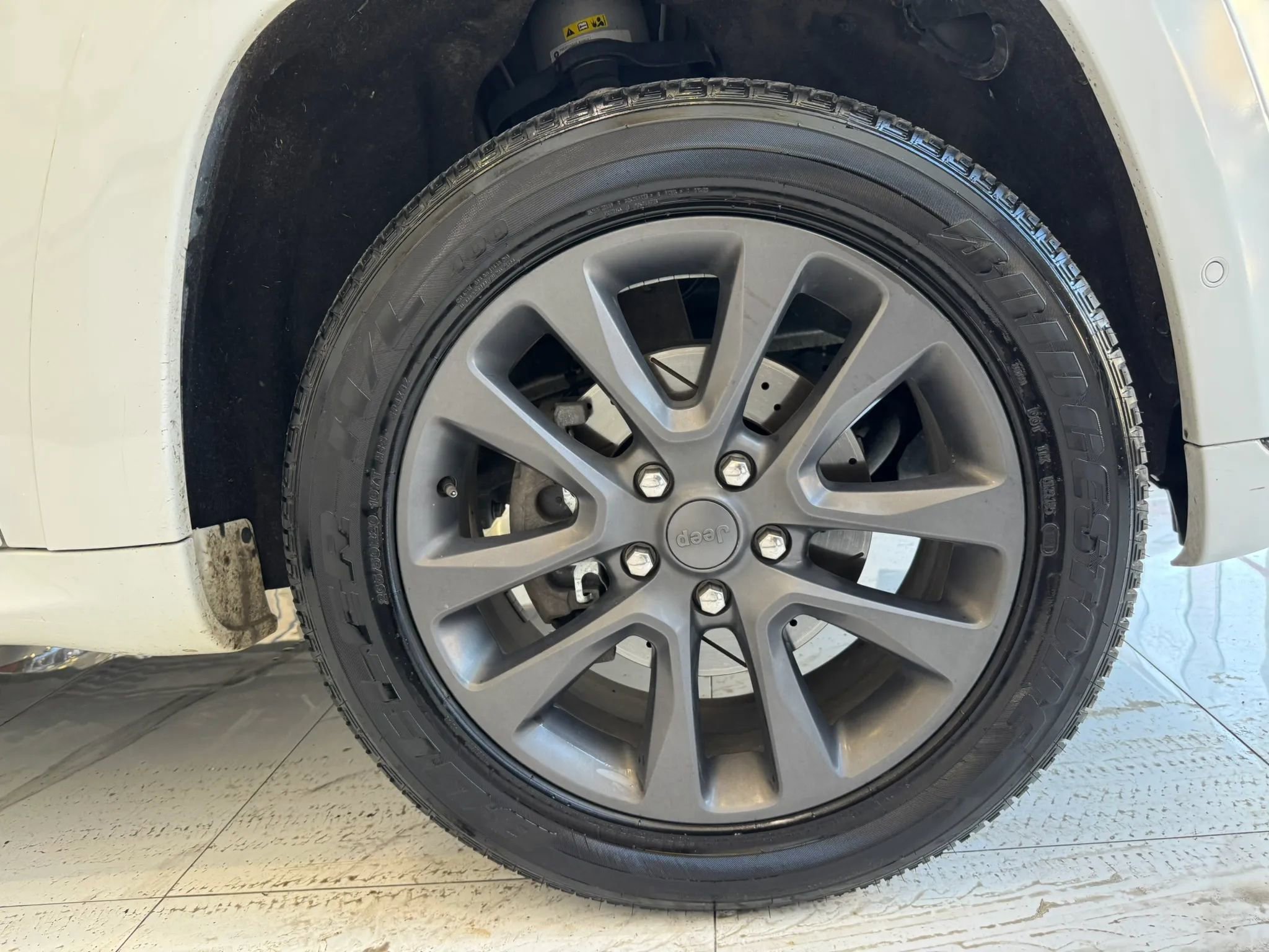 Used 2019 Jeep Grand Cherokee High Altitude AWD/4WD image 37
