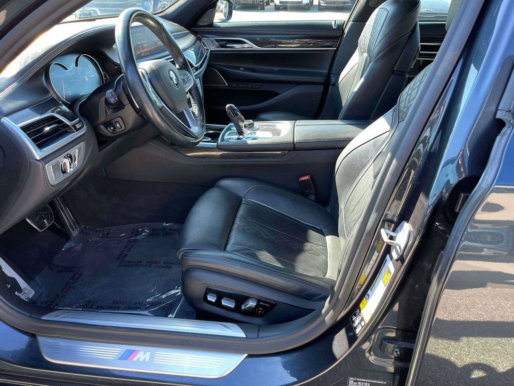 Used 2019 BMW 750i xDrive w/ Executive Package AWD/4WD image 15