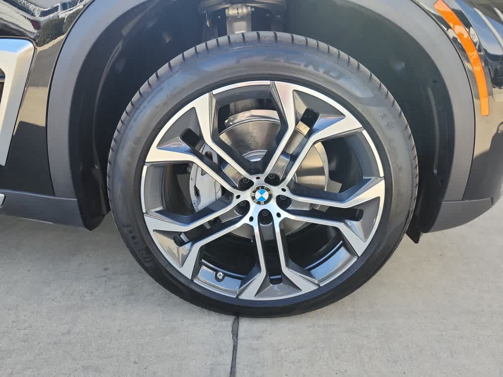 New 2026 BMW X5 xDrive40i w/ Premium Package AWD/4WD image 8