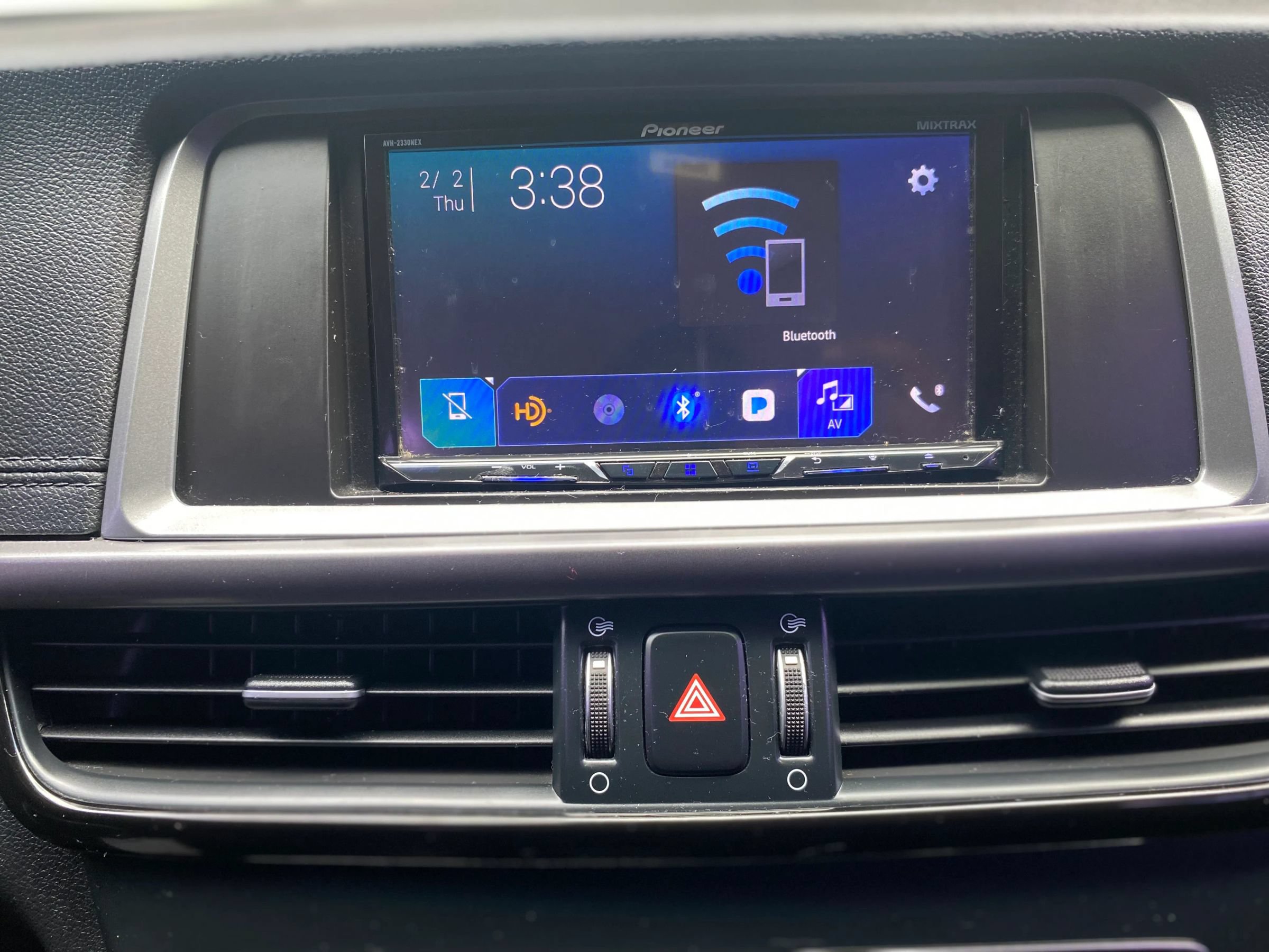 Used 2017 Kia Optima LX FWD image 11