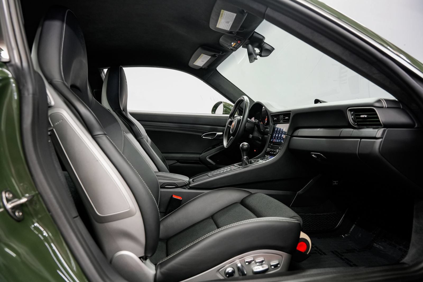 Used 2019 Porsche 911 GT3 RWD image 28