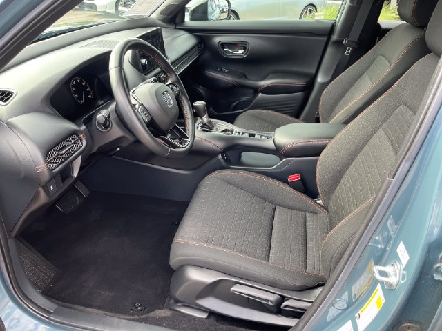 Certified 2026 Honda HR-V Sport image 3
