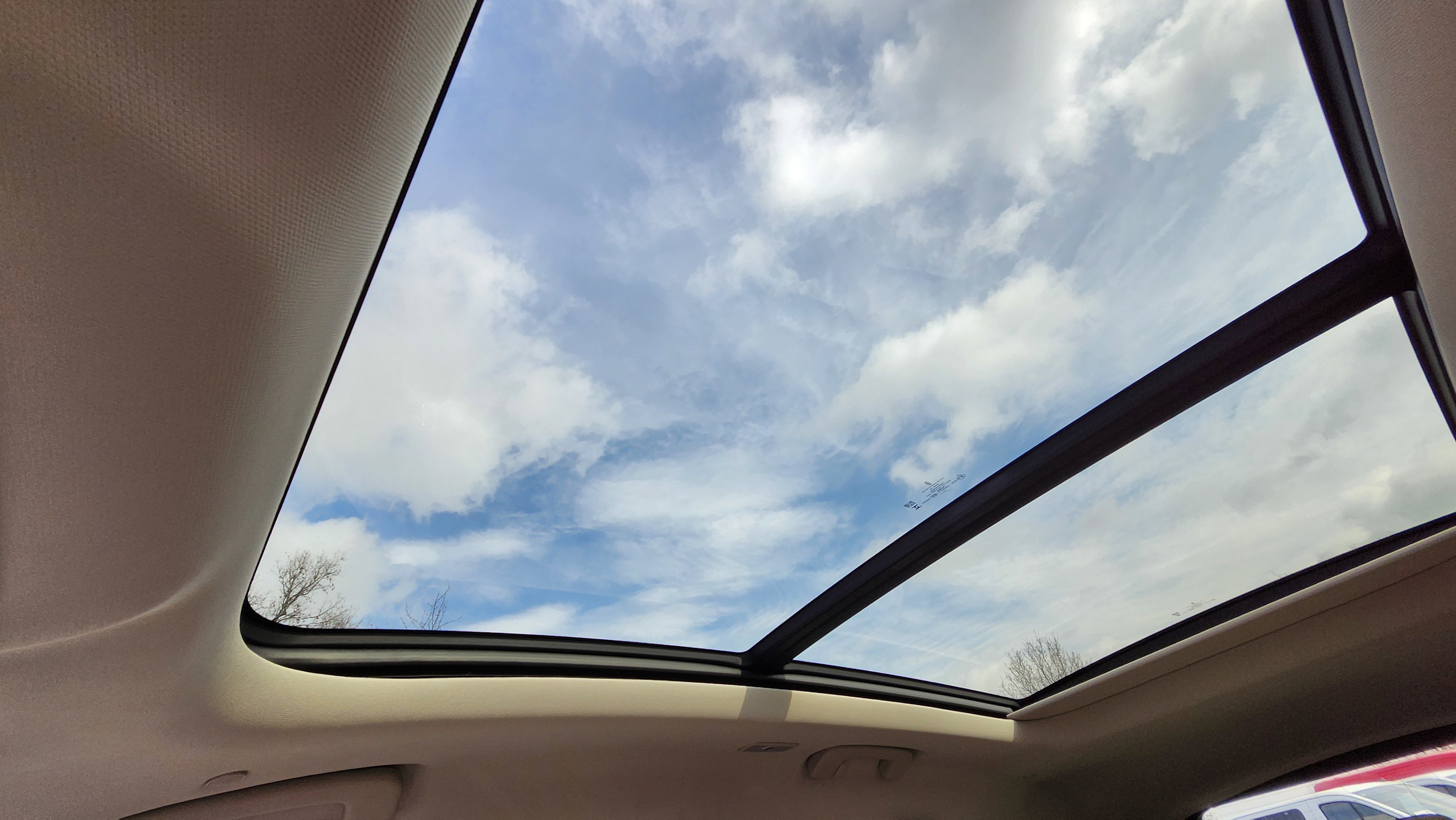 Used 2024 Lincoln Nautilus Reserve w/ Equipment Group 202A image 2