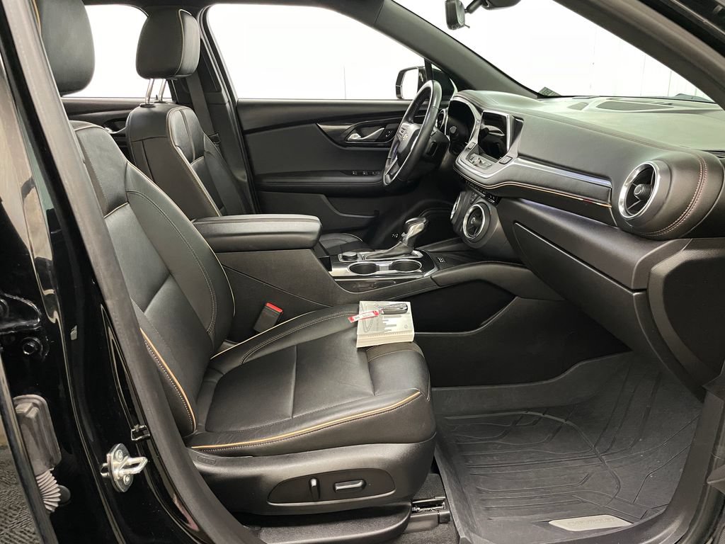 Used 2019 Chevrolet Blazer Premier w/ Sun and Wheels Package FWD image 40