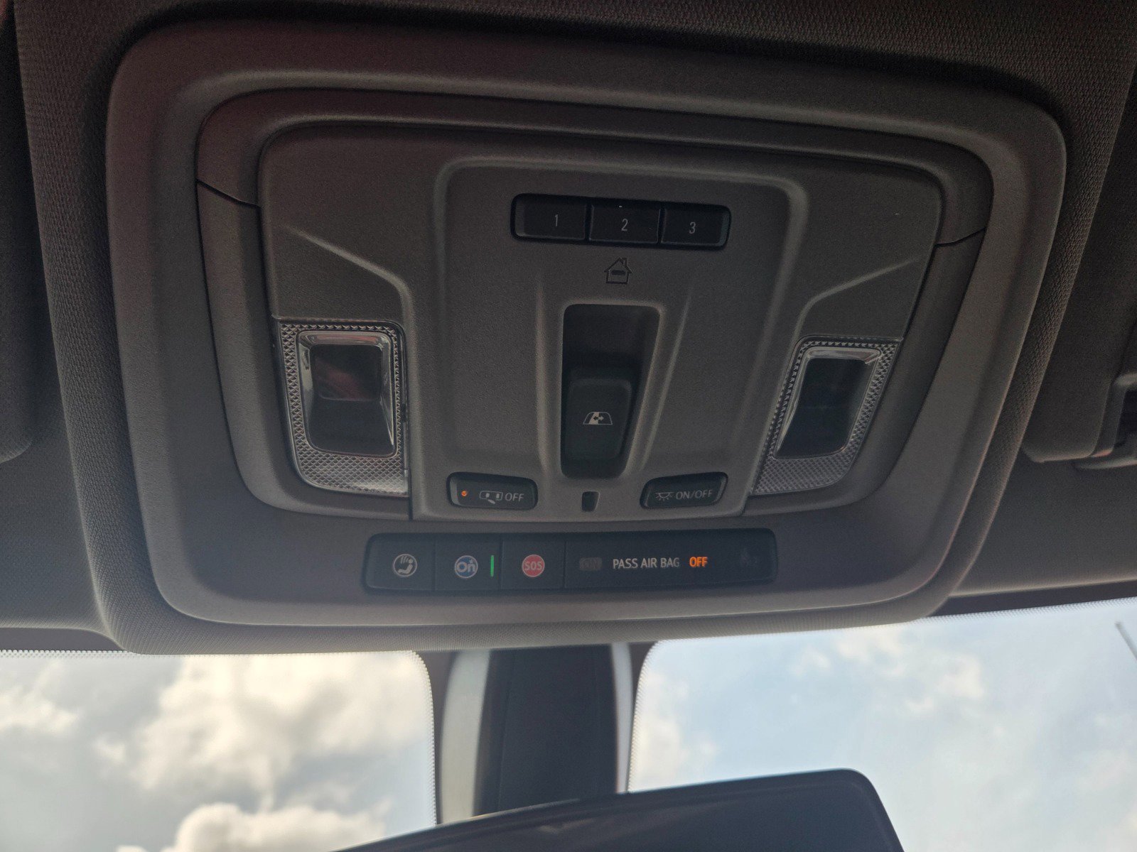 Used 2020 Chevrolet Silverado 1500 LT w/ All-Star Edition image 16