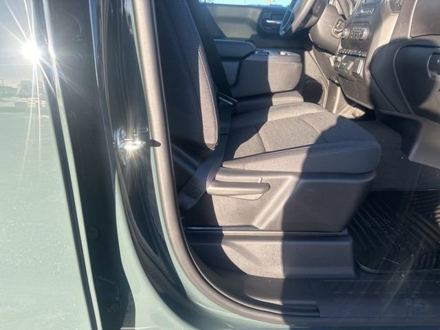 New 2026 Chevrolet Silverado 1500 Custom Trail Boss w/ Turbomax Blackout Package image 32