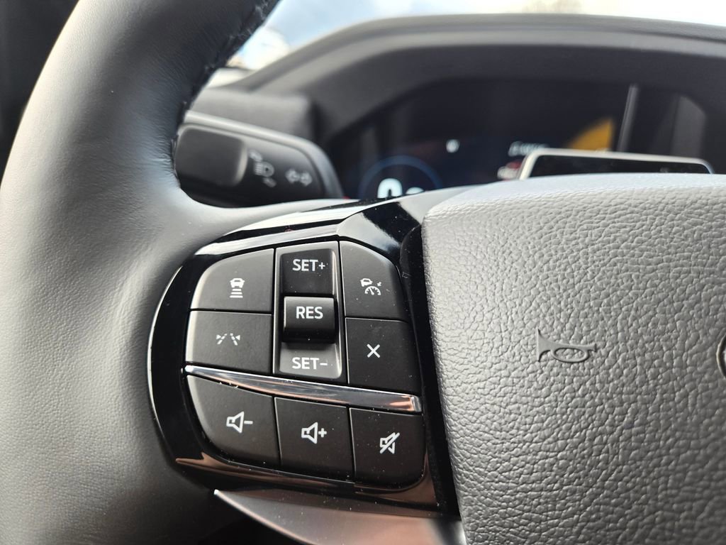 New 2026 Ford Explorer Platinum w/ LUX Leather Package image 17