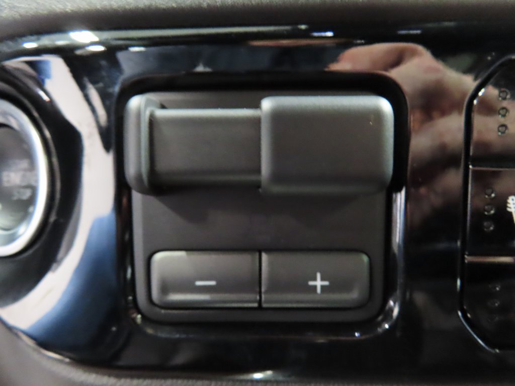 Used 2025 Chevrolet Silverado 1500 High Country w/ Midnight Edition image 66