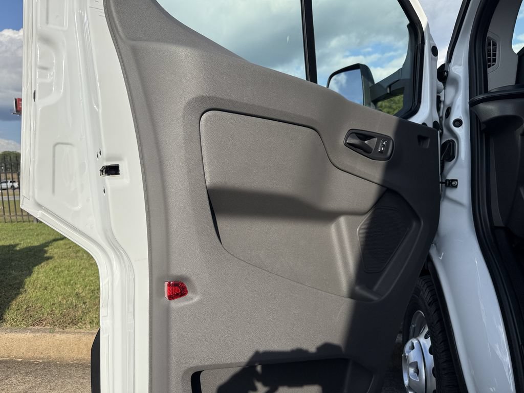 New 2025 Ford Transit 350 148 Low Roof AWD image 10