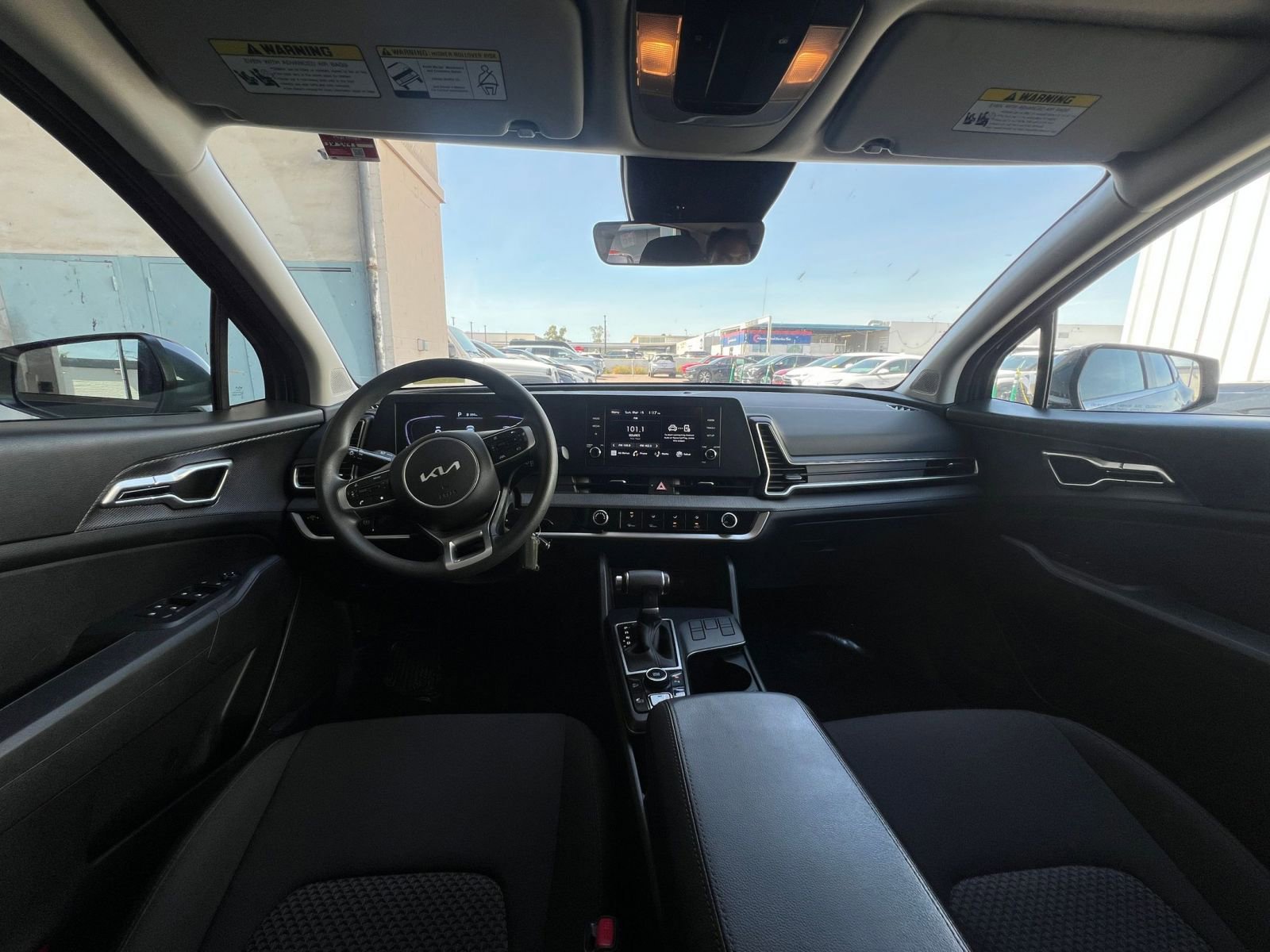 Used 2025 Kia Sportage LX FWD image 33
