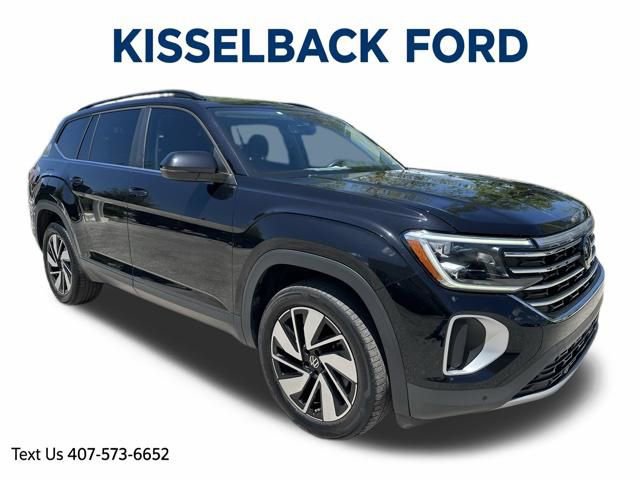 Used 2024 Volkswagen Atlas SE FWD image 1