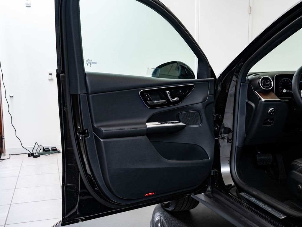 New 2026 Mercedes-Benz GLC 300 4MATIC image 27