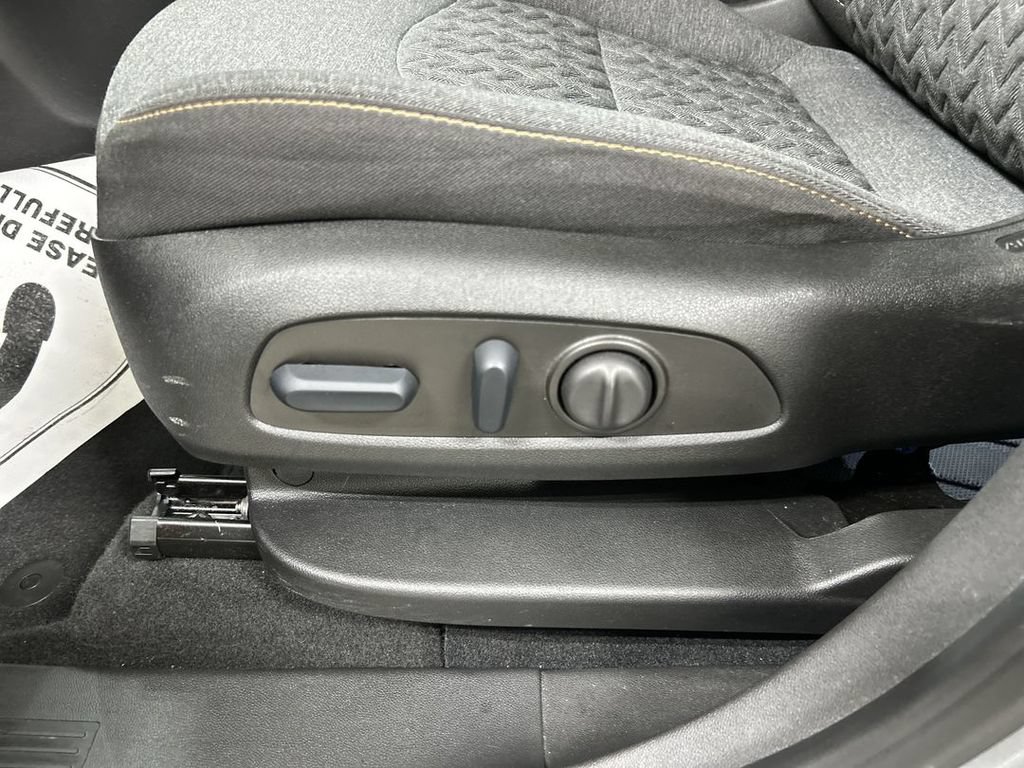 Used 2023 Chevrolet Equinox LT AWD/4WD image 10