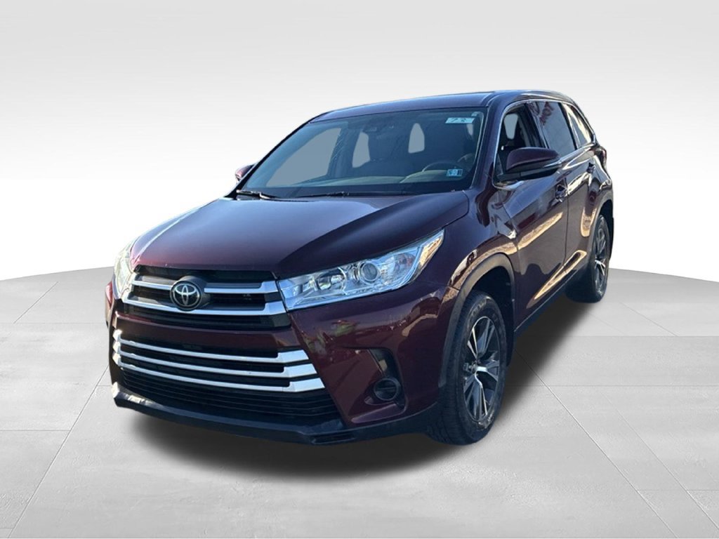 Used 2019 Toyota Highlander LE AWD/4WD image 26
