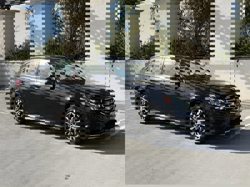 Used 2014 Mercedes-Benz E 250 BlueTEC Sedan image 9