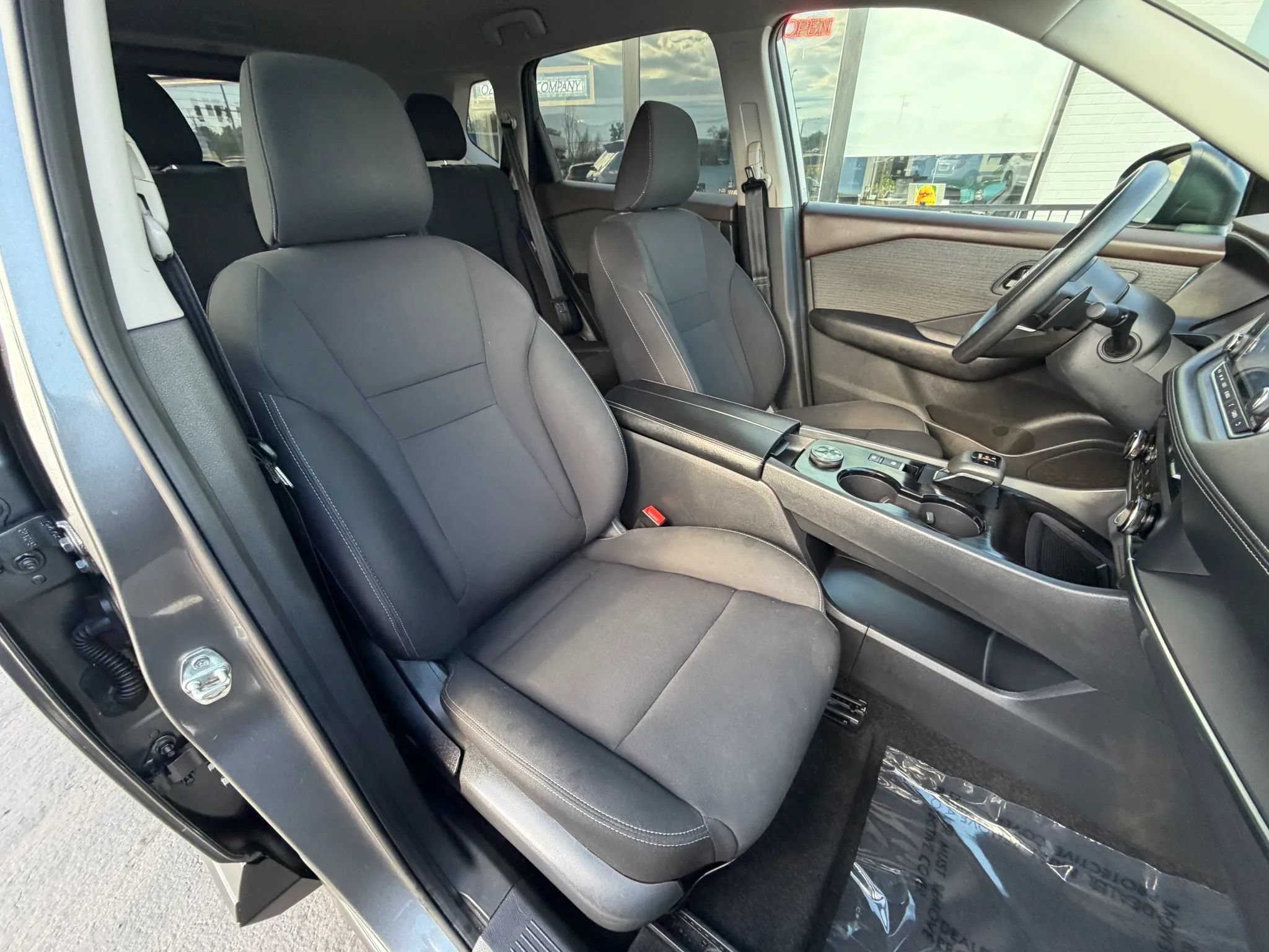 Used 2023 Nissan Rogue S AWD/4WD image 12