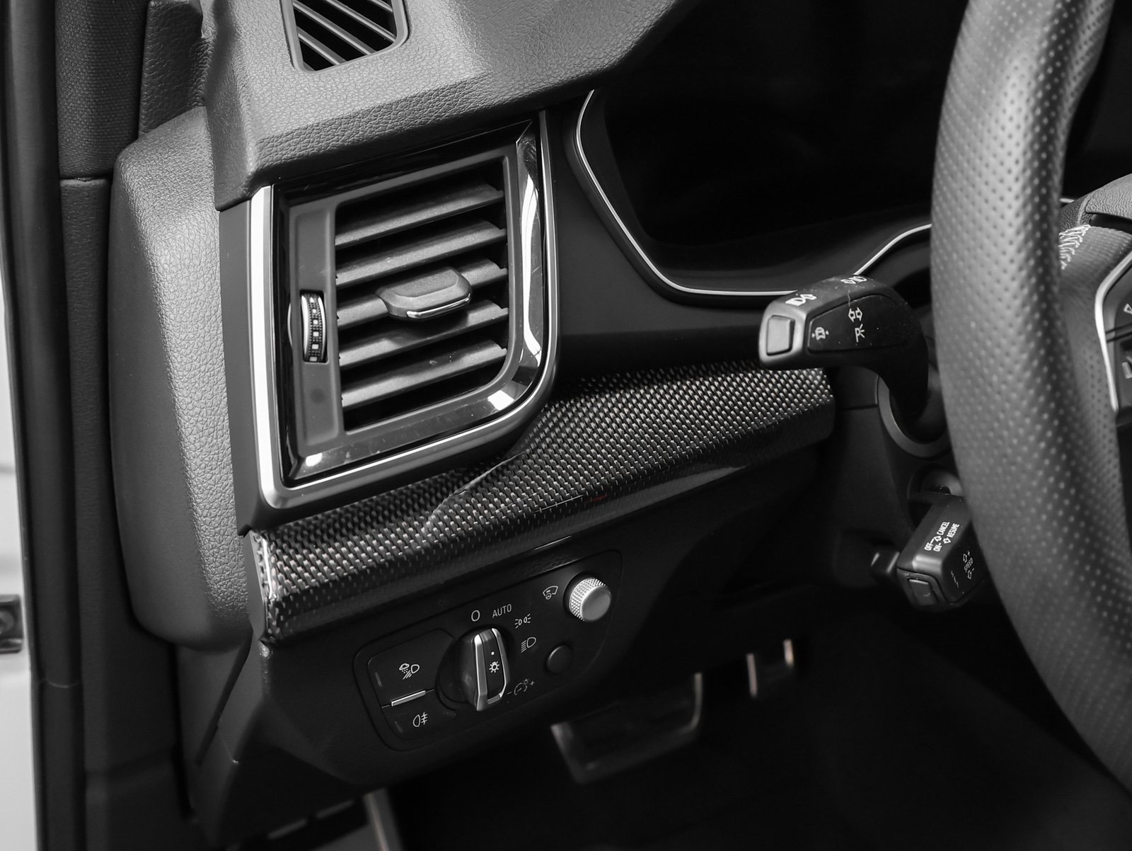 Used 2021 Audi SQ5 Prestige image 33