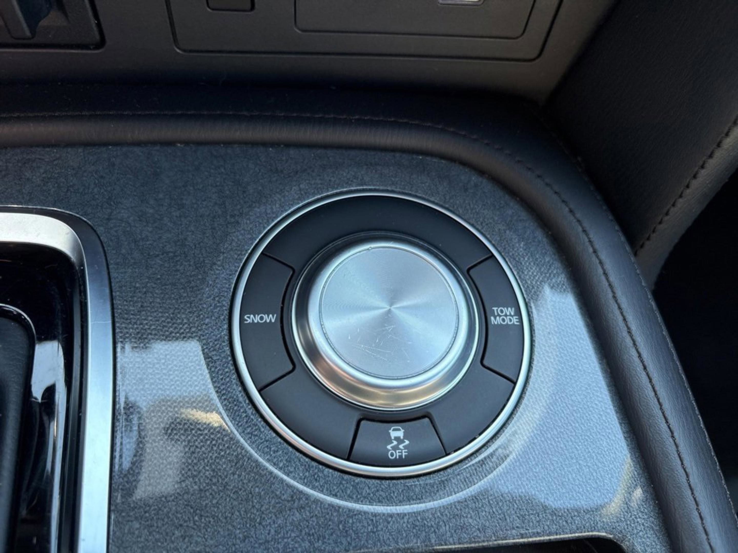 Used 2022 Nissan Armada SL w/ Midnight Edition Package image 19