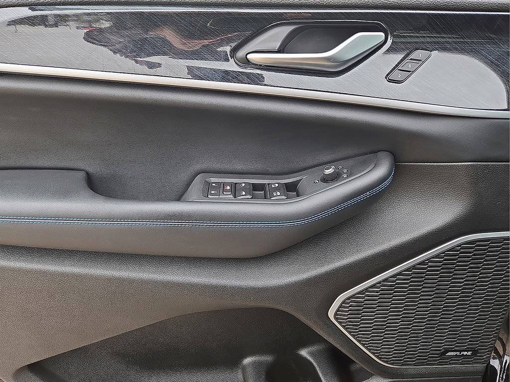 Used 2022 Jeep Grand Cherokee Trailhawk w/ Advanced Protech Group II image 22