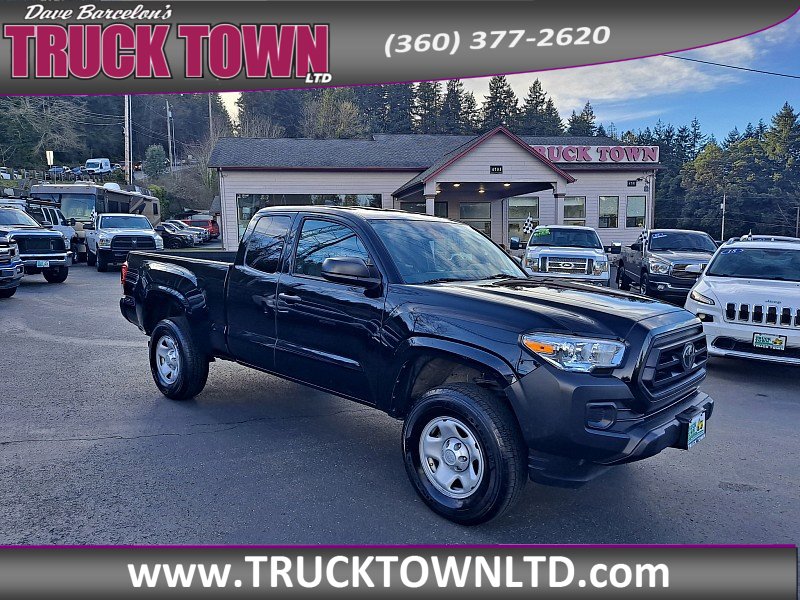 Used 2023 Toyota Tacoma SR image 1