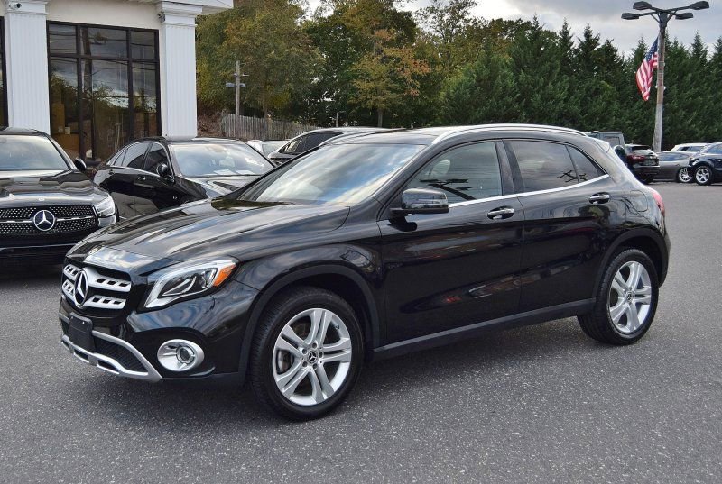 Used 2020 Mercedes-Benz GLA 250 4MATIC image 2