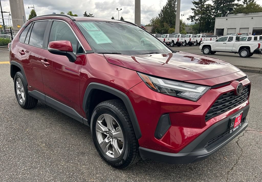 Certified 2025 Toyota RAV4 XLE w/ Convenience Package AWD/4WD image 3