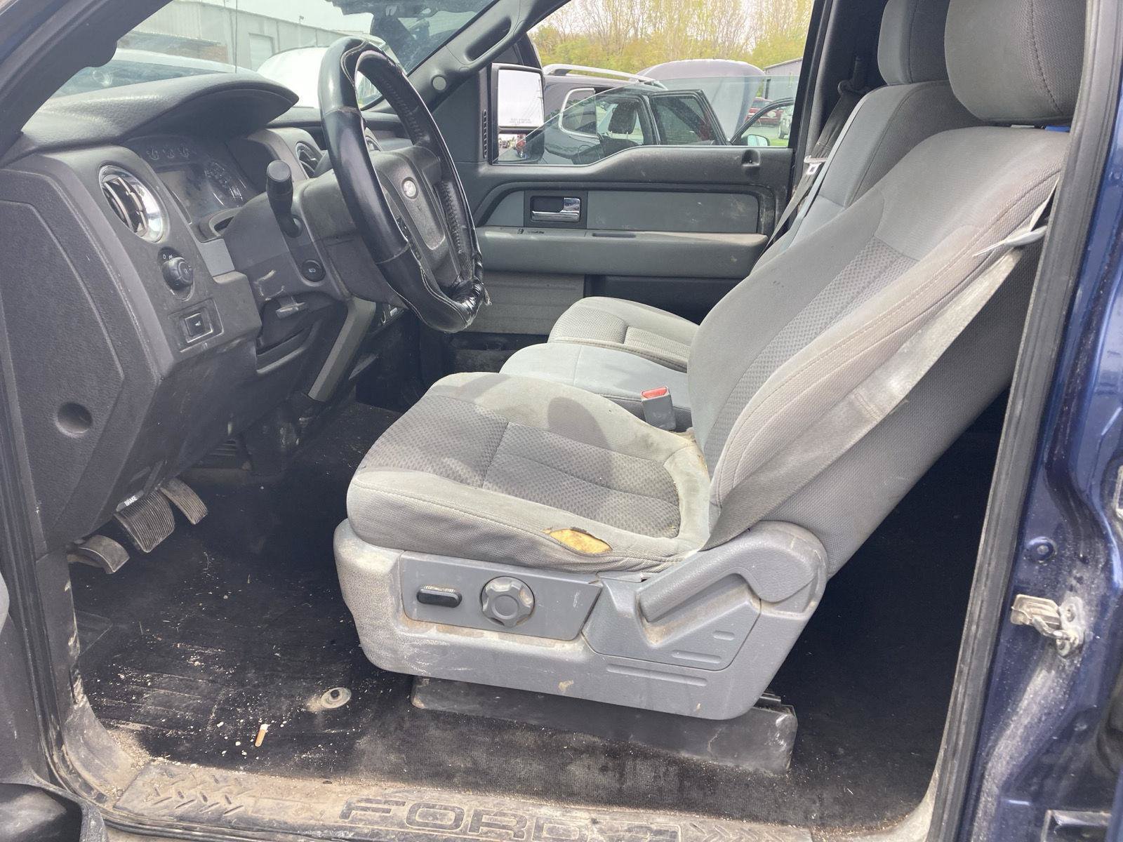 Used 2012 Ford F150 XLT w/ XLT Chrome Pkg AWD/4WD image 11