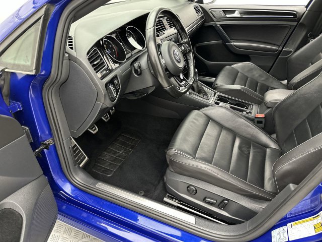 Used 2017 Volkswagen Golf R 4-Door AWD/4WD image 10