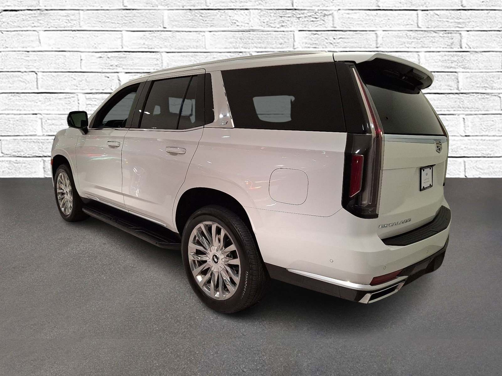 Certified 2021 Cadillac Escalade Premium Luxury image 3