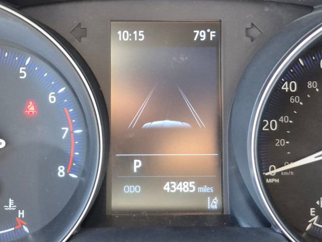 Used 2021 Toyota C-HR XLE FWD image 11