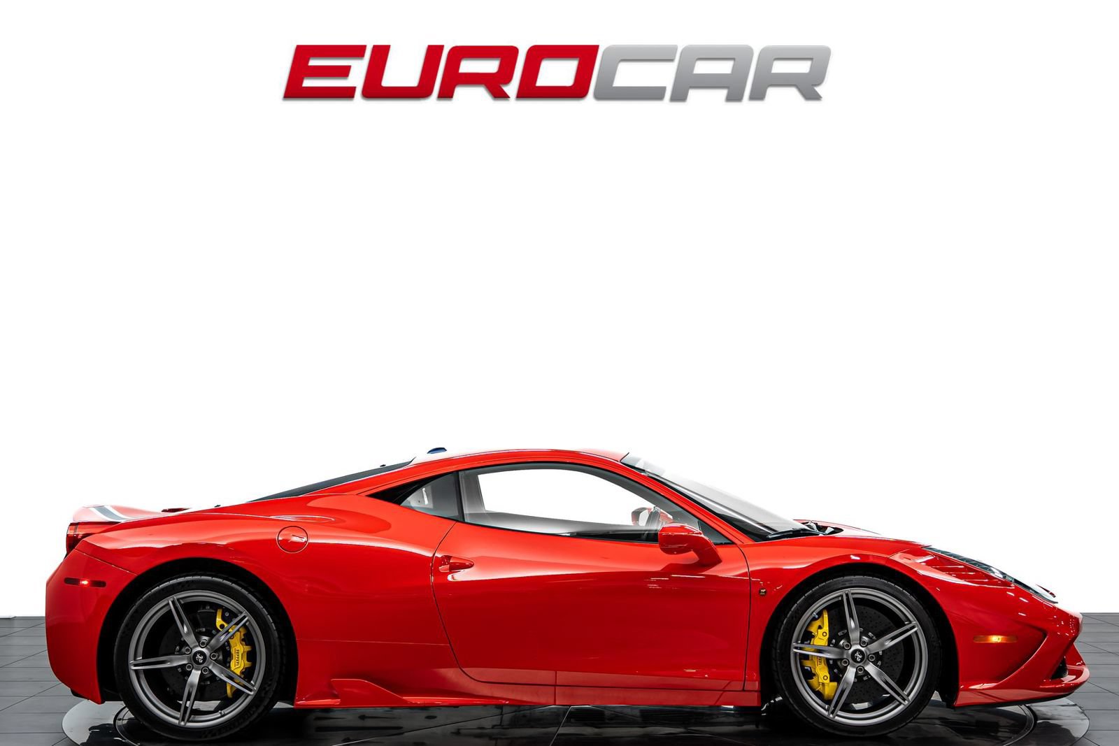 Used 2015 Ferrari 458 Speciale Coupe RWD image 6