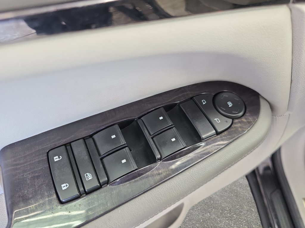 Used 2017 Buick Enclave Leather FWD image 29