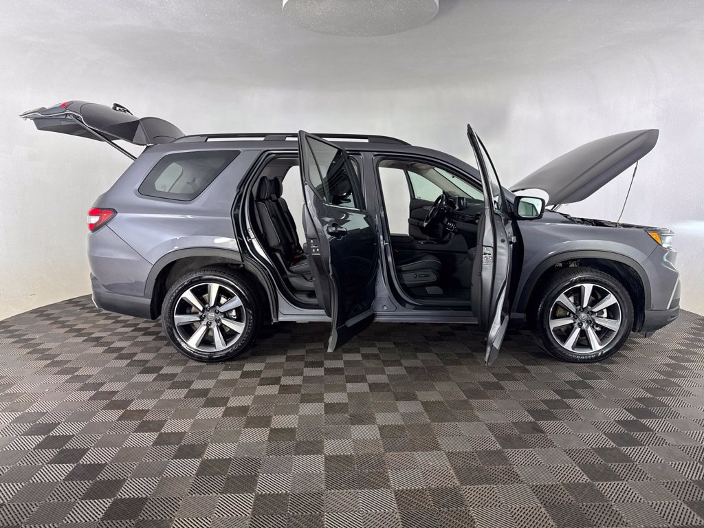 Used 2023 Honda Pilot Elite image 21