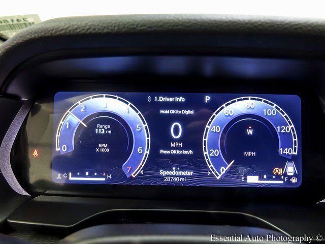 Used 2023 Jeep Grand Cherokee Laredo image 12