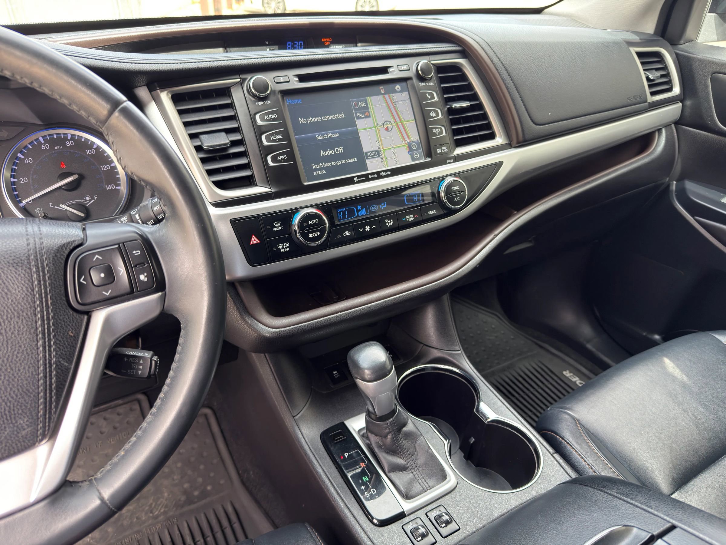 Used 2016 Toyota Highlander XLE image 16